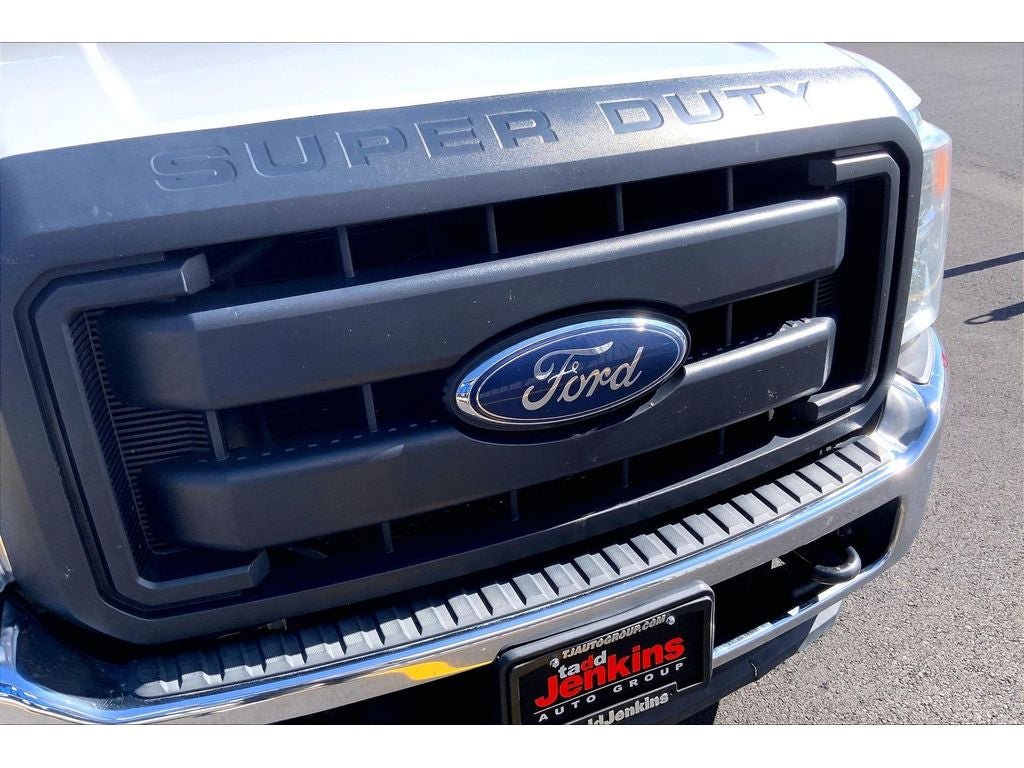 Used 2015 Ford F250 XL w/ Power Equipment Group AWD/4WD image 29
