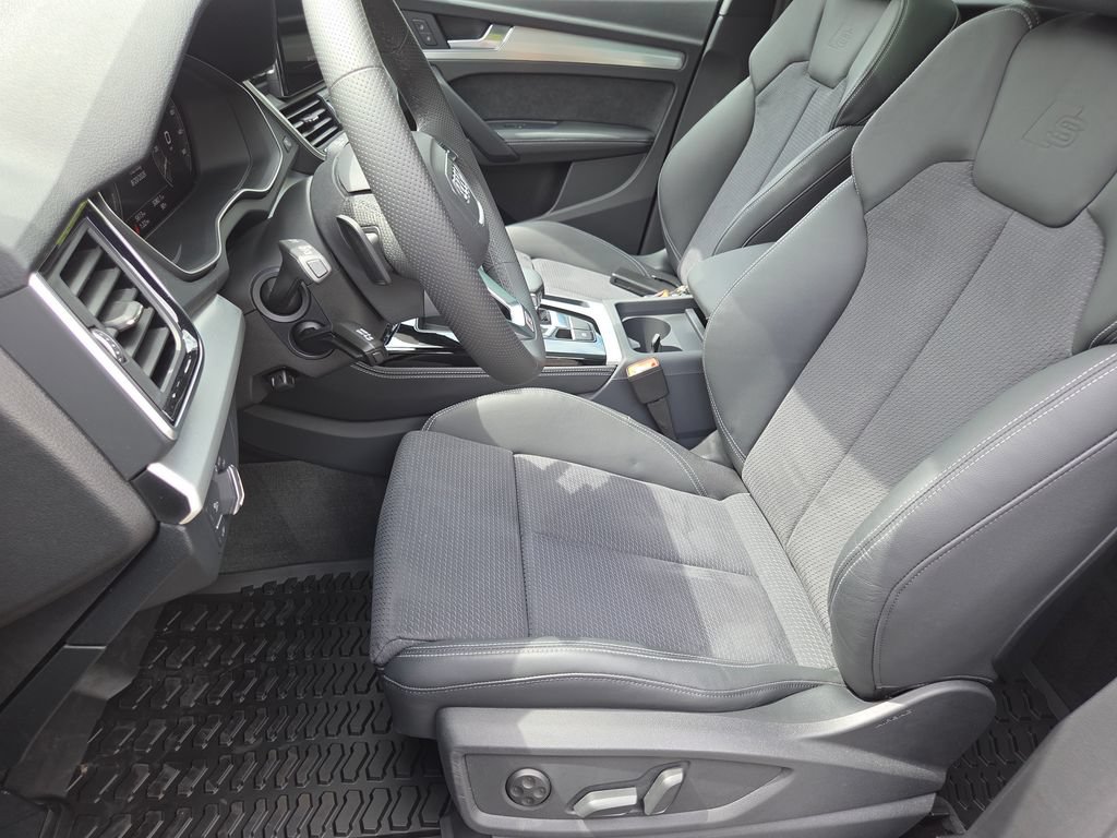 Certified 2024 Audi Q5 e Premium Plus AWD/4WD image 5
