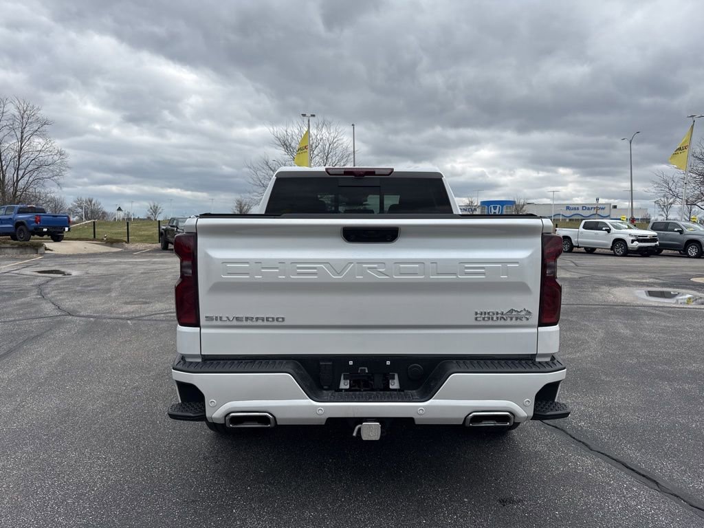 Used 2025 Chevrolet Silverado 1500 High Country image 4
