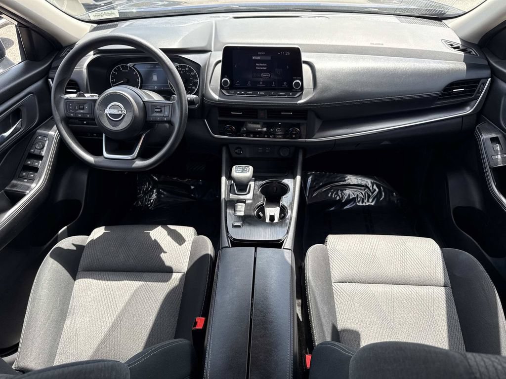 Certified 2024 Nissan Rogue SV FWD image 17