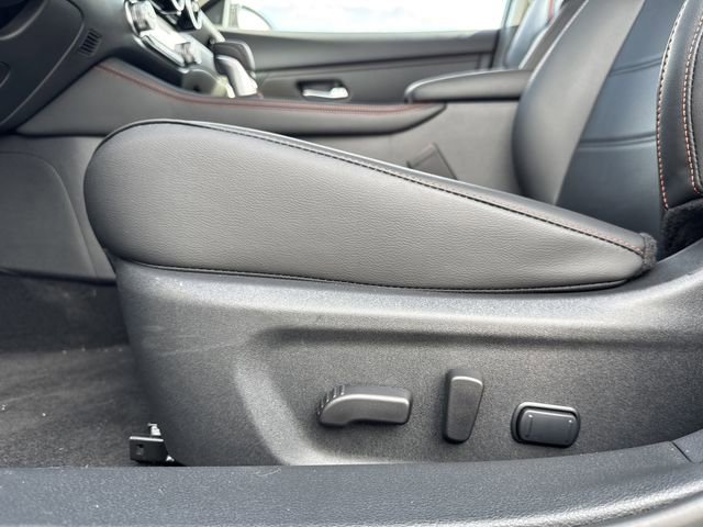 Used 2025 Nissan Sentra SR w/ SR Premium Package image 15
