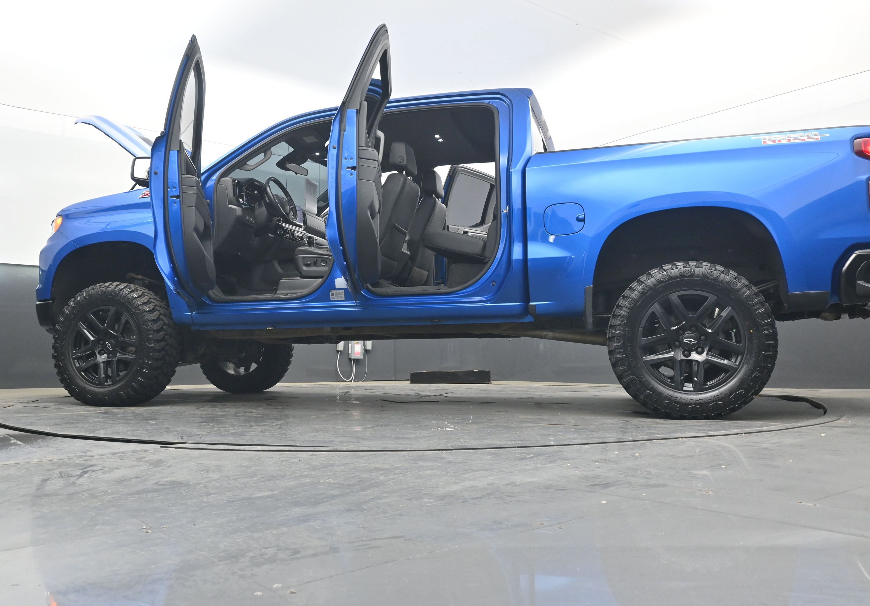 Used 2022 Chevrolet Silverado 1500 LT Trail Boss w/ LT Trail Boss Premium Package image 42