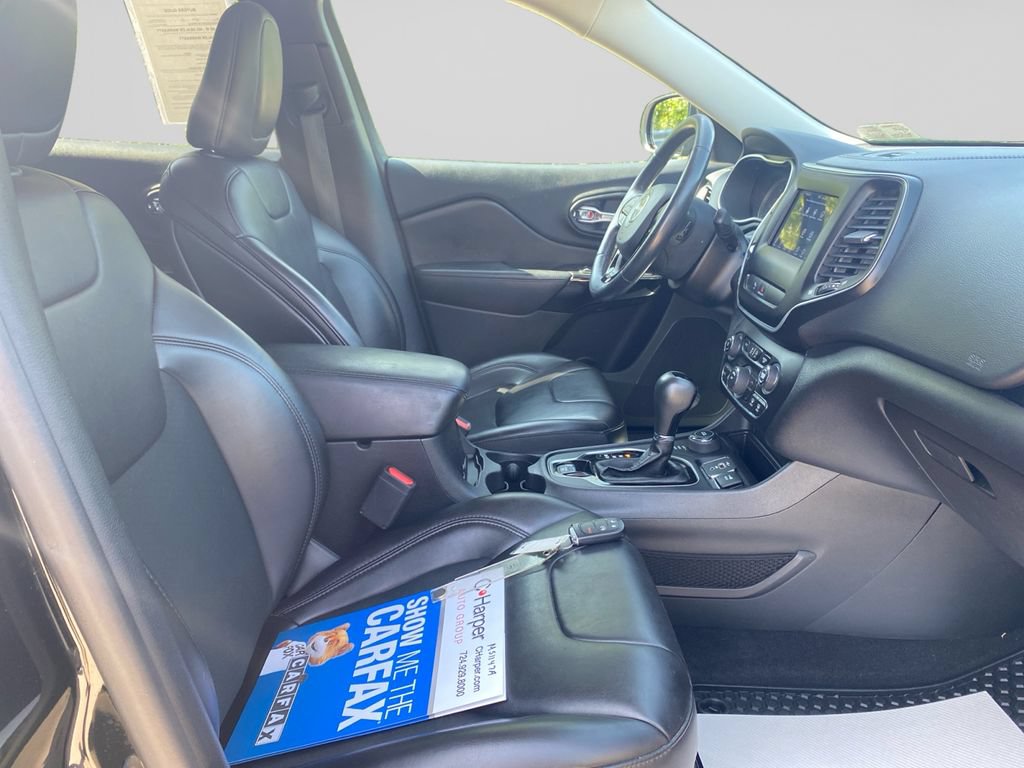 Certified 2019 Jeep Cherokee Latitude Plus AWD/4WD image 11