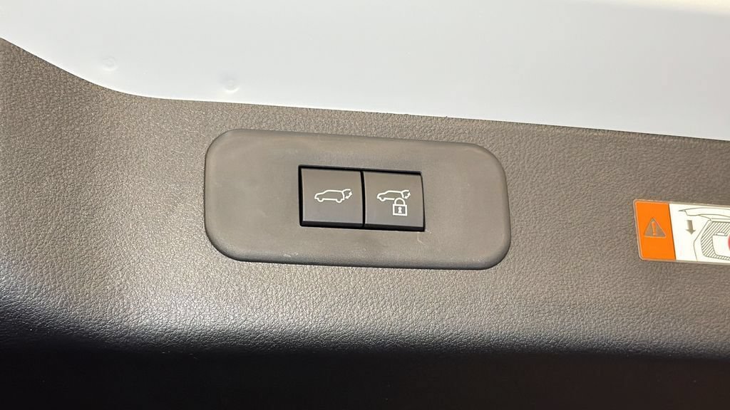 New 2026 Lexus TX 500h AWD image 9