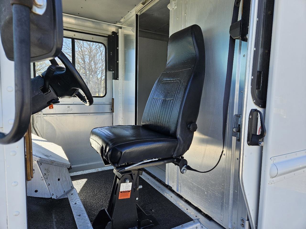 Used 2013 Ford E-350 and Econoline 350 Super Duty w/ Air Conditioning Prep Pkg image 11