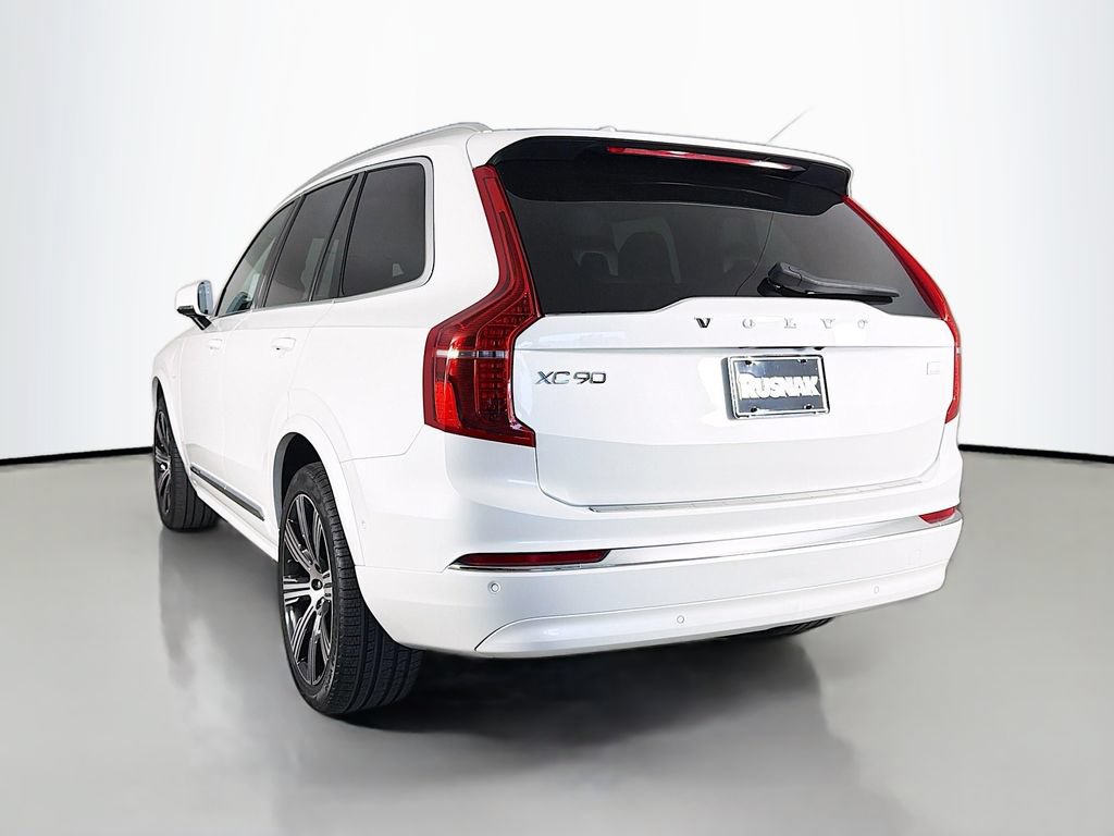 Certified 2023 Volvo XC90 T8 Plus AWD/4WD image 5
