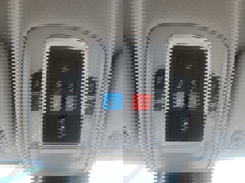 Used 2025 RAM 3500 Laramie w/ Towing Technology Group image 35