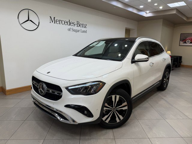 Used 2024 Mercedes-Benz GLA 250 4MATIC w/ Exclusive Package image 1
