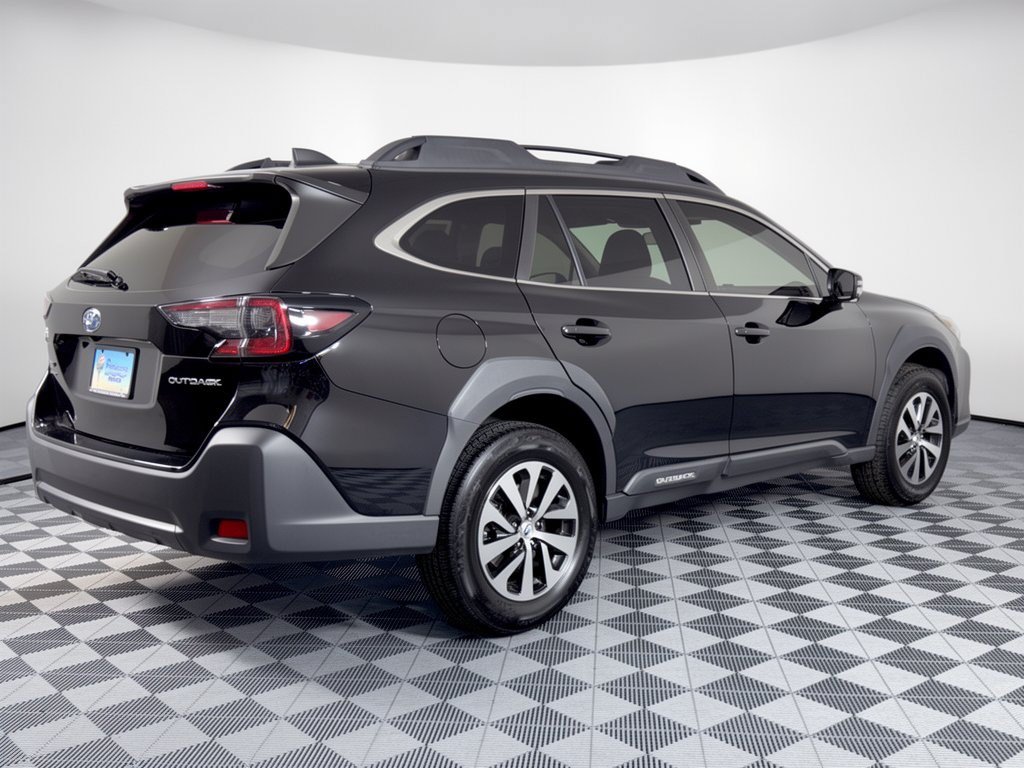 Used 2023 Subaru Outback Premium AWD/4WD image 9