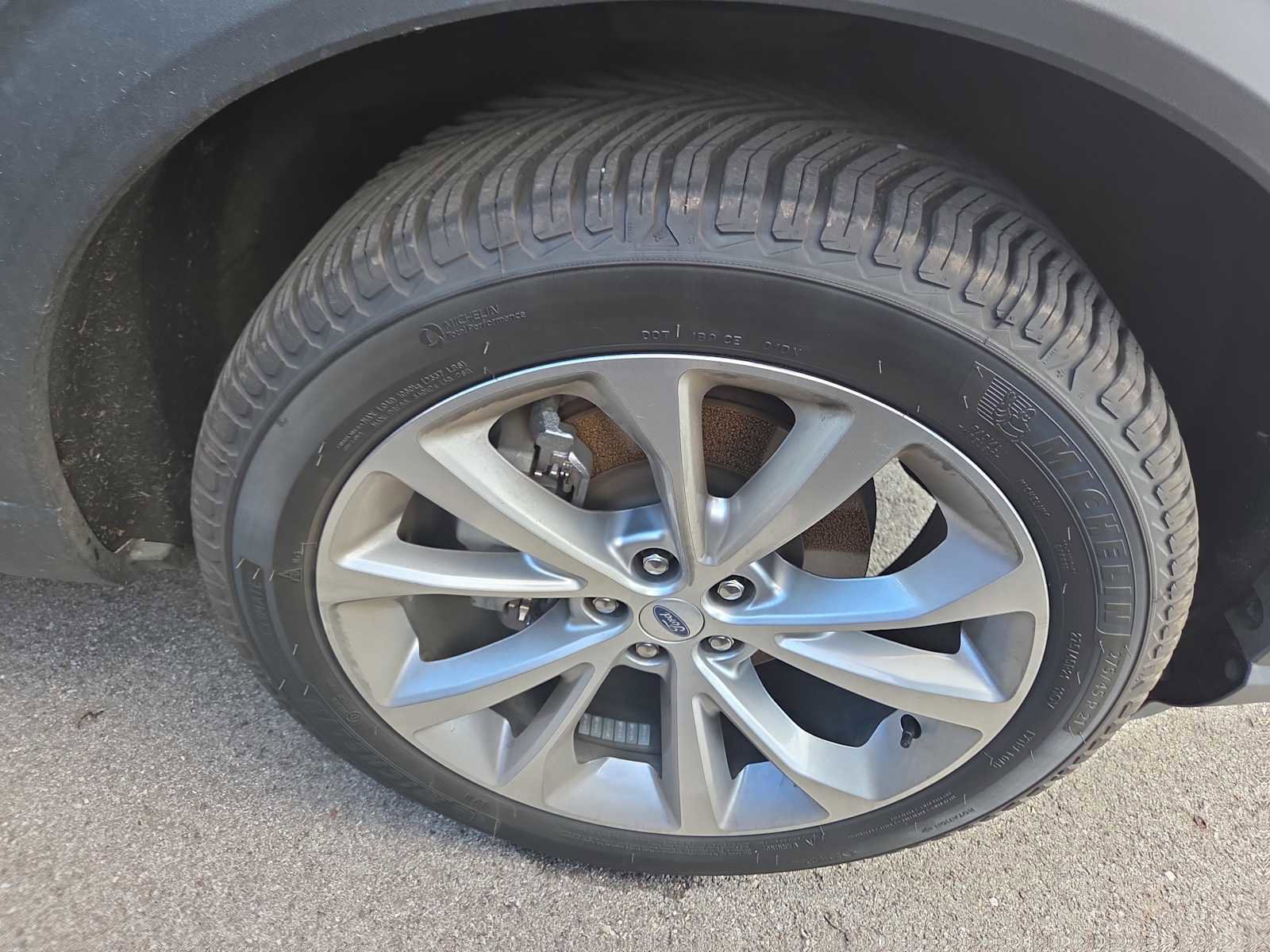 Used 2021 Ford Explorer Platinum w/ Equipment Group 601A image 2