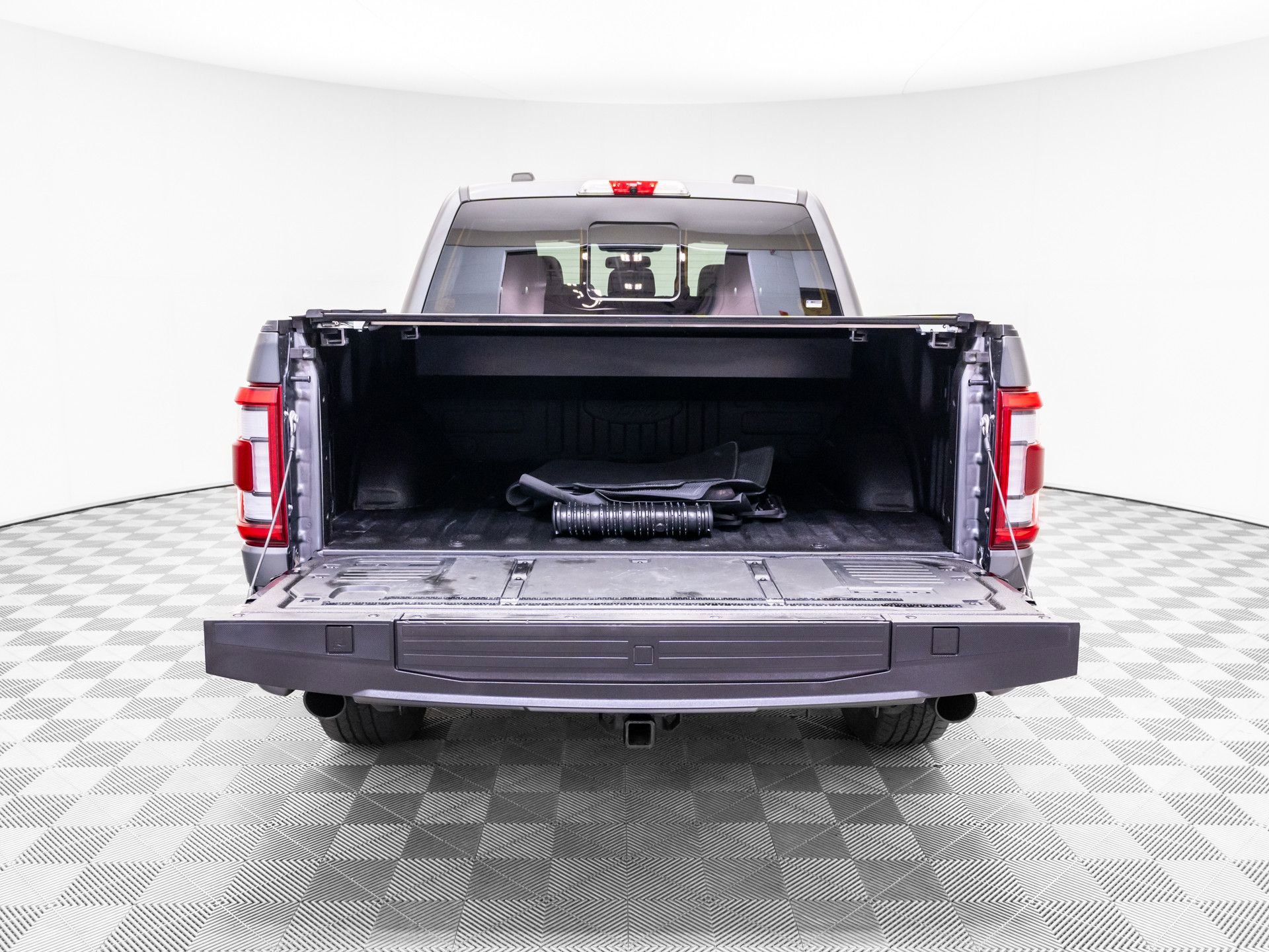 Used 2023 Ford F150 Platinum w/ Equipment Group 701A High image 39