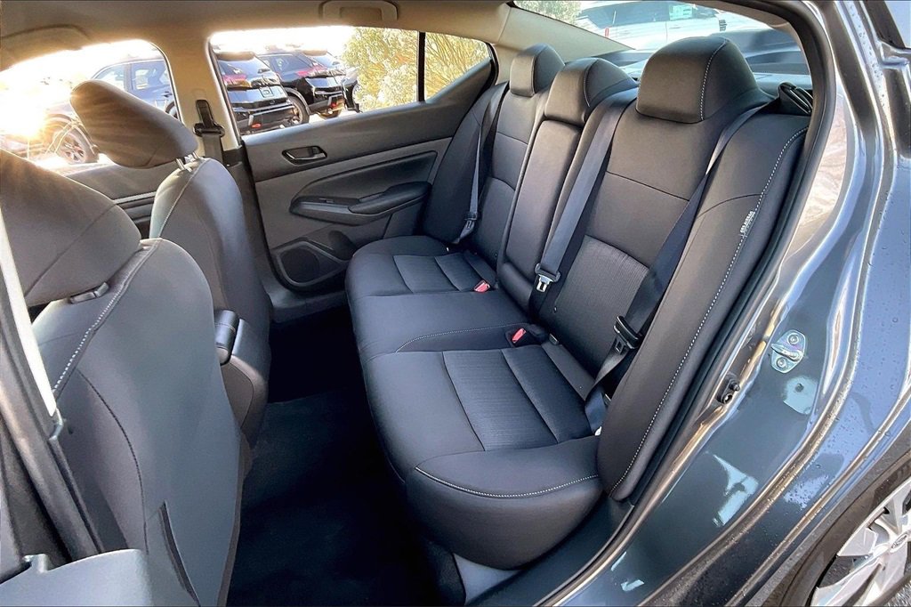 Used 2025 Nissan Altima 2.5 S image 24