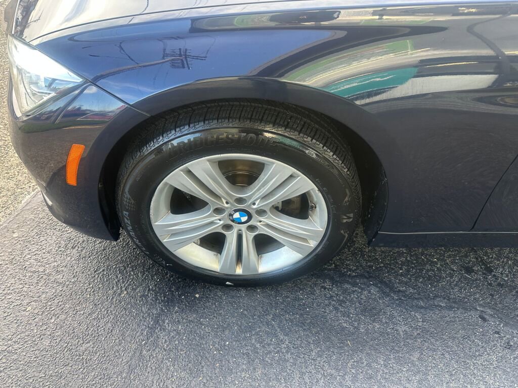 Used 2017 BMW 330i xDrive Sedan image 8