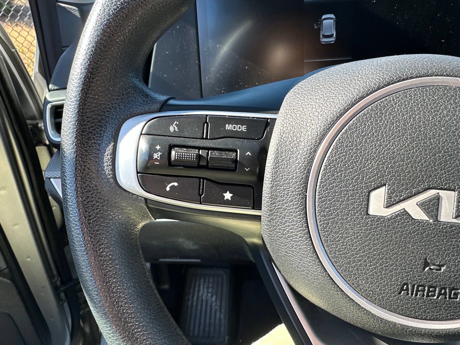 Used 2023 Kia Sportage LX FWD image 7