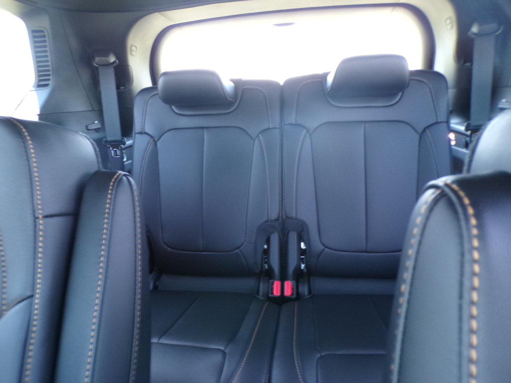 New 2026 Jeep Grand Cherokee L Limited AWD/4WD image 11