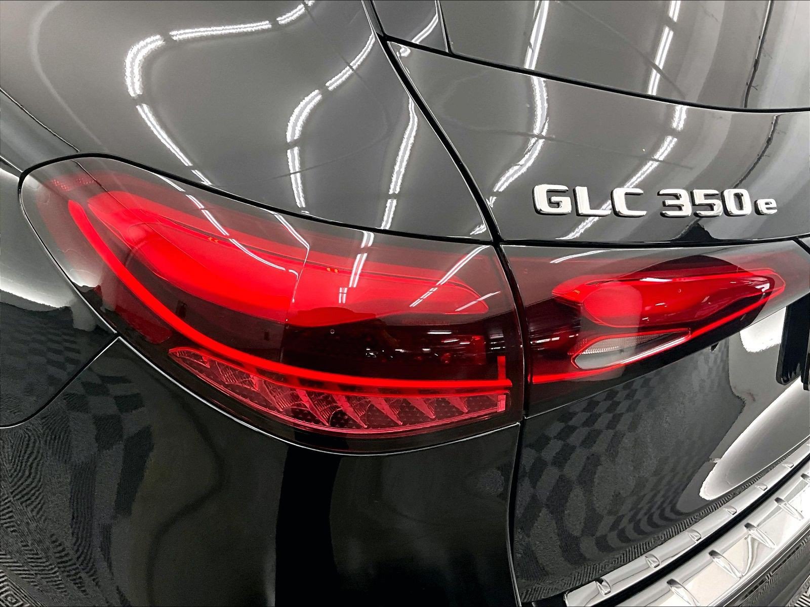 Certified 2025 Mercedes-Benz GLC 350e 4MATIC image 27