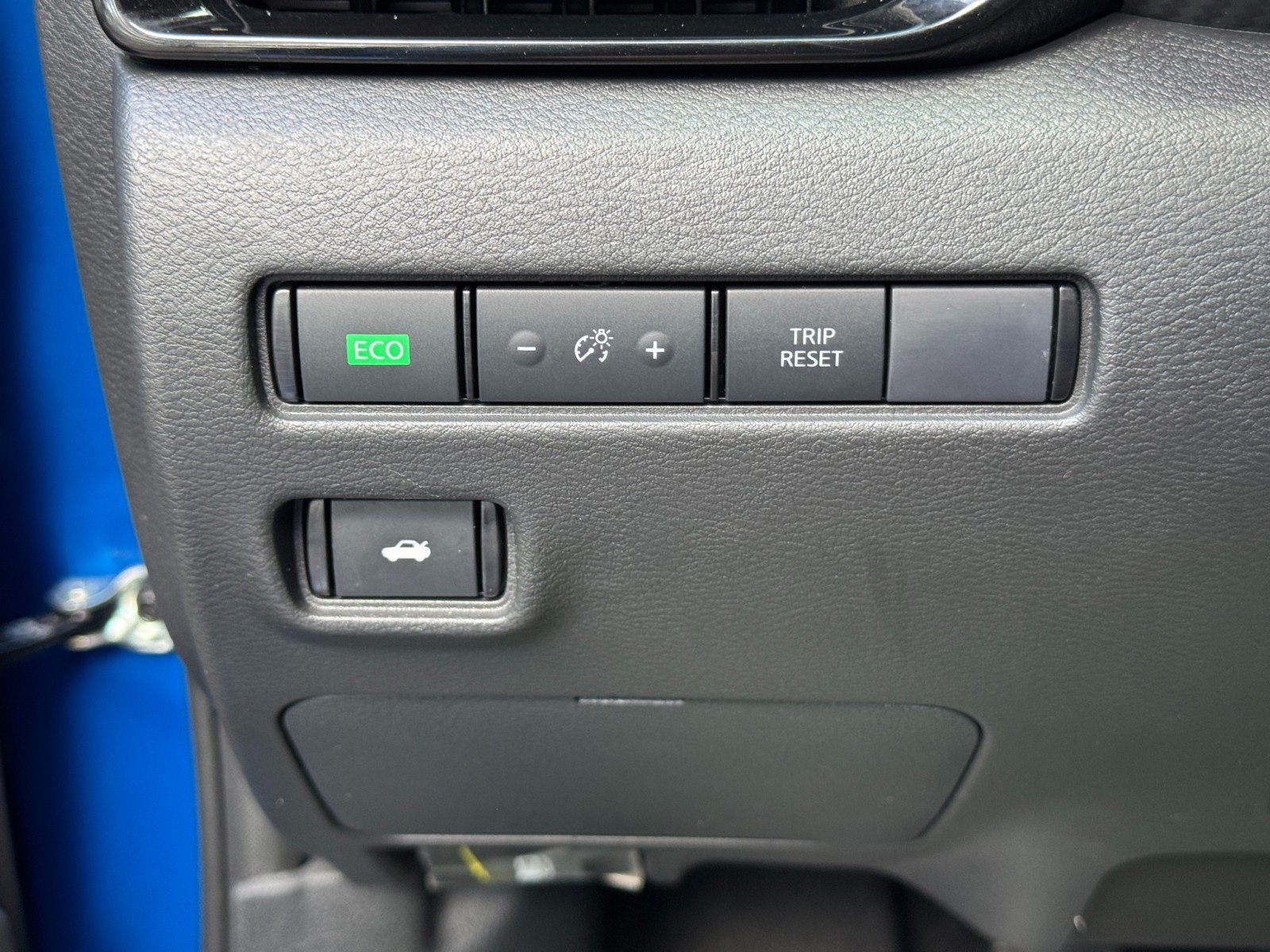 Used 2024 Nissan Sentra SV w/ All-Weather Package FWD image 16