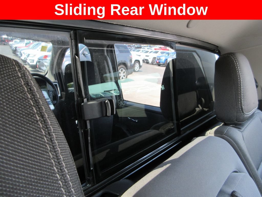 Used 2022 Nissan Frontier SV AWD/4WD image 23