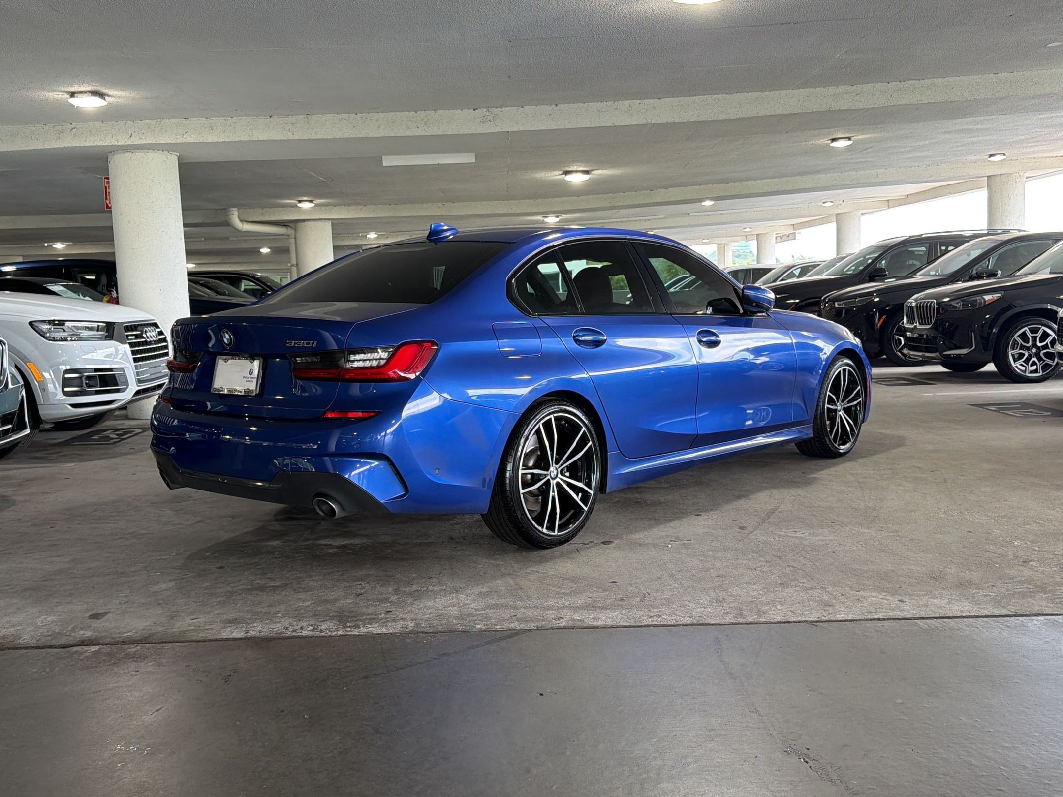 Used 2021 BMW 330i xDrive Sedan w/ Executive Package AWD/4WD image 7