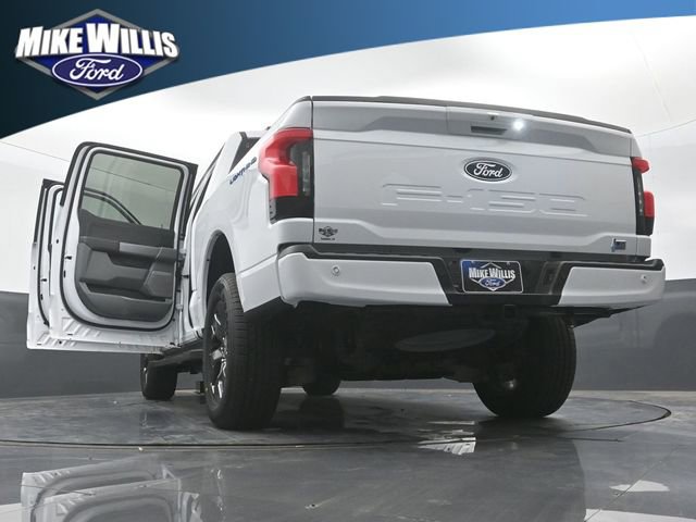 New 2025 Ford F150 Lightning Flash AWD/4WD image 31