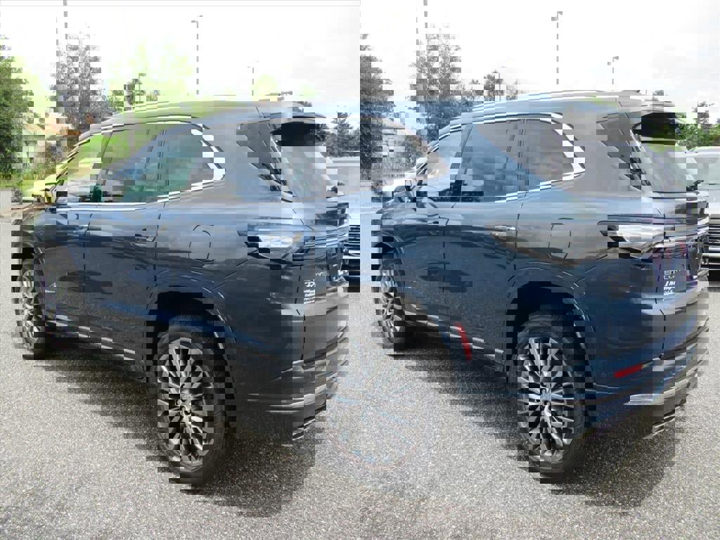 New 2026 Buick Enclave Avenir w/ Super Cruise Package image 4