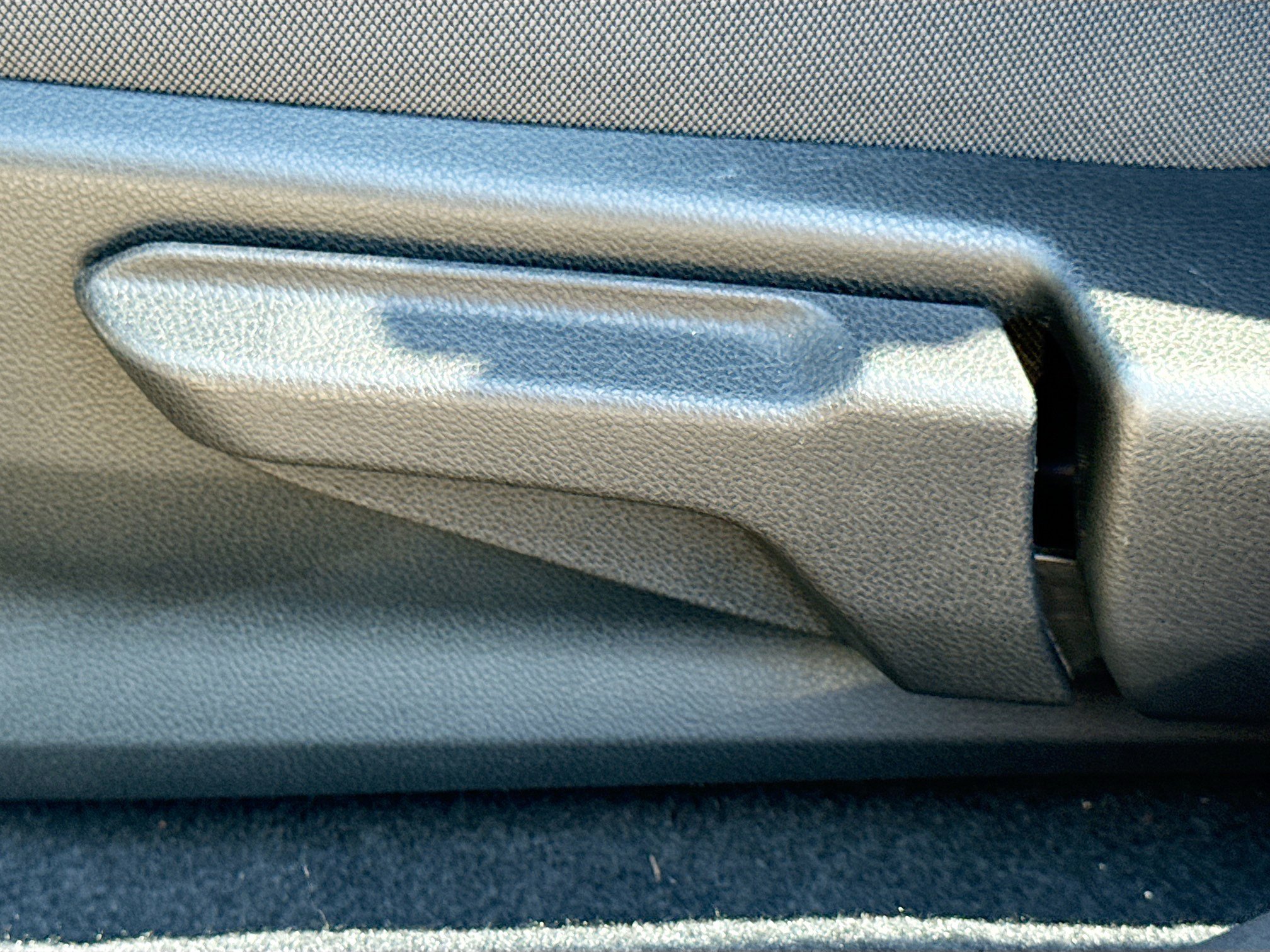 Certified 2025 Subaru Crosstrek 2.0i image 23