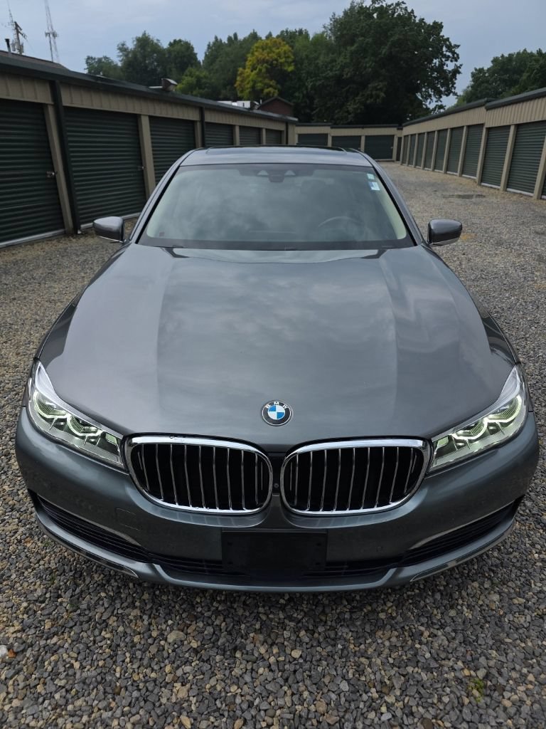 Used 2016 BMW 750i xDrive AWD/4WD image 11