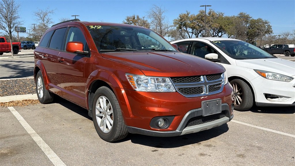 Used 2014 Dodge Journey SXT w/ Flexible Seating Group image 3