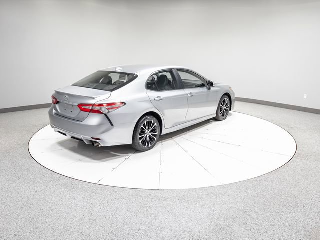 Used 2019 Toyota Camry SE FWD image 24