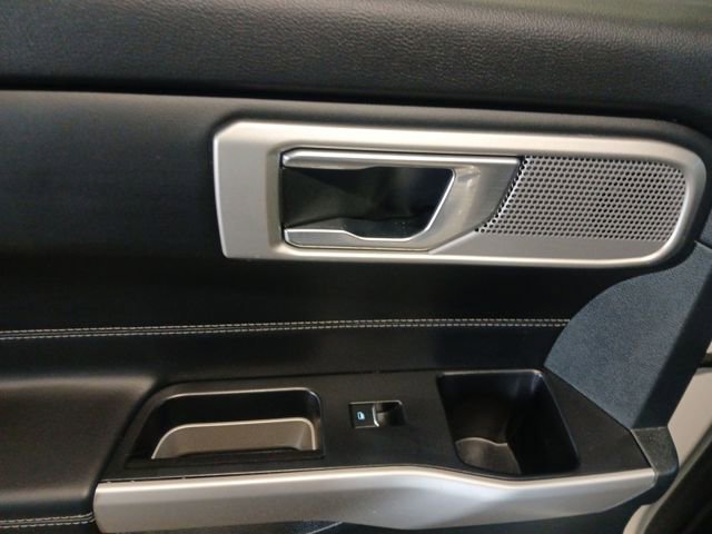 Certified 2023 Ford Explorer XLT w/ Equipment Group 202A image 40