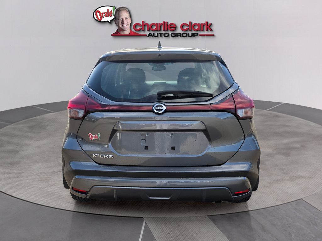 Used 2021 Nissan Kicks S FWD image 6