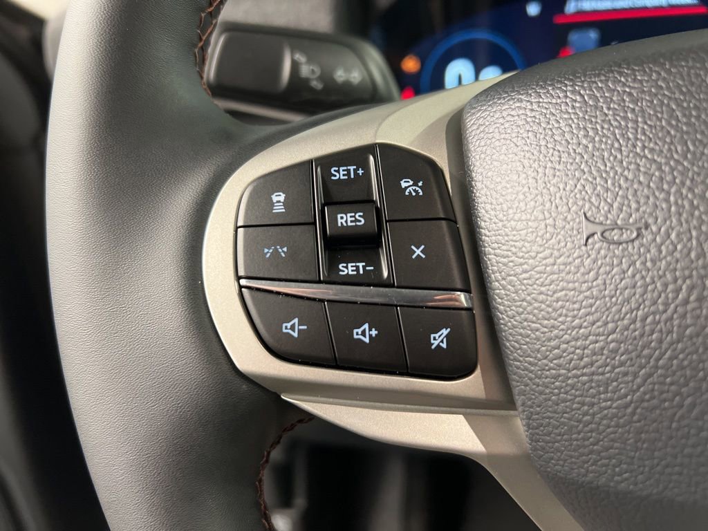 New 2026 Ford Explorer Active w/ Active Comfort Package image 18