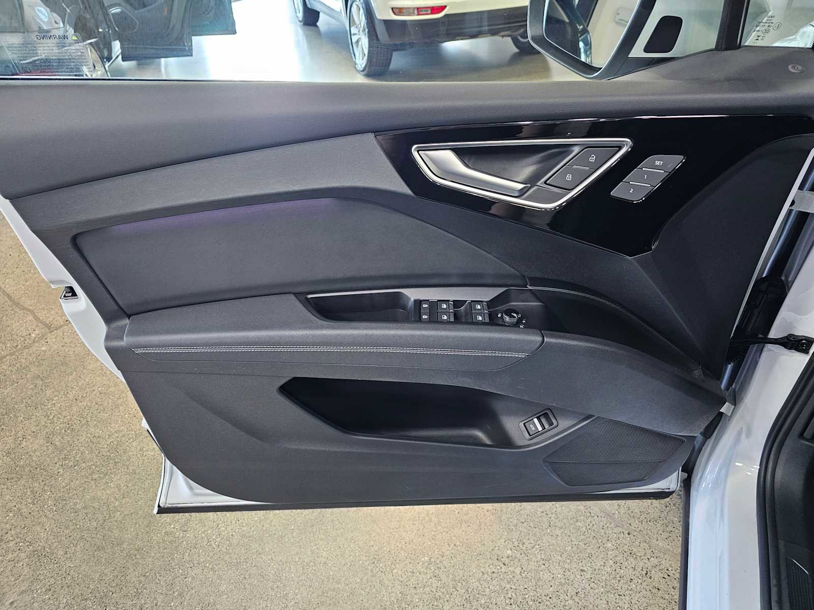 Used 2023 Audi Q4 e-tron Premium Plus w/ Premium Plus image 22