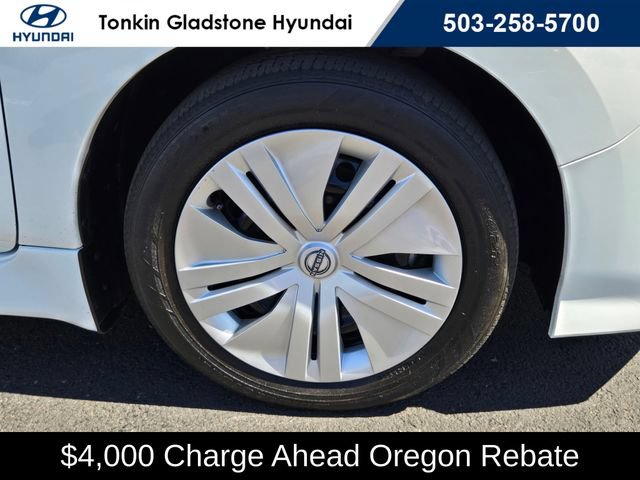 Used 2025 Nissan Leaf S FWD image 9