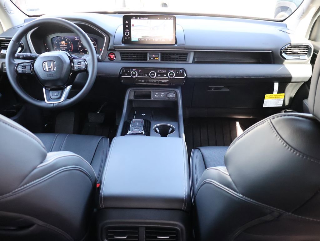 Certified 2025 Honda Pilot Elite image 13