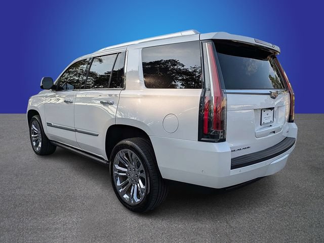 Used 2020 Cadillac Escalade Premium Luxury AWD/4WD image 3