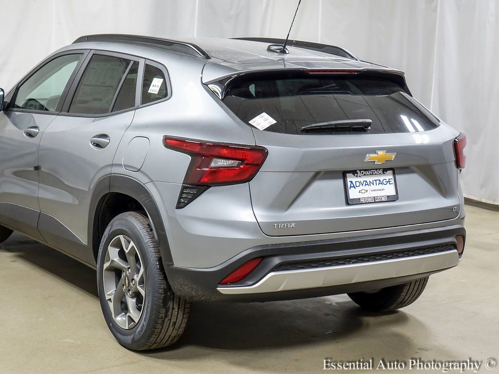 New 2026 Chevrolet Trax LT image 7