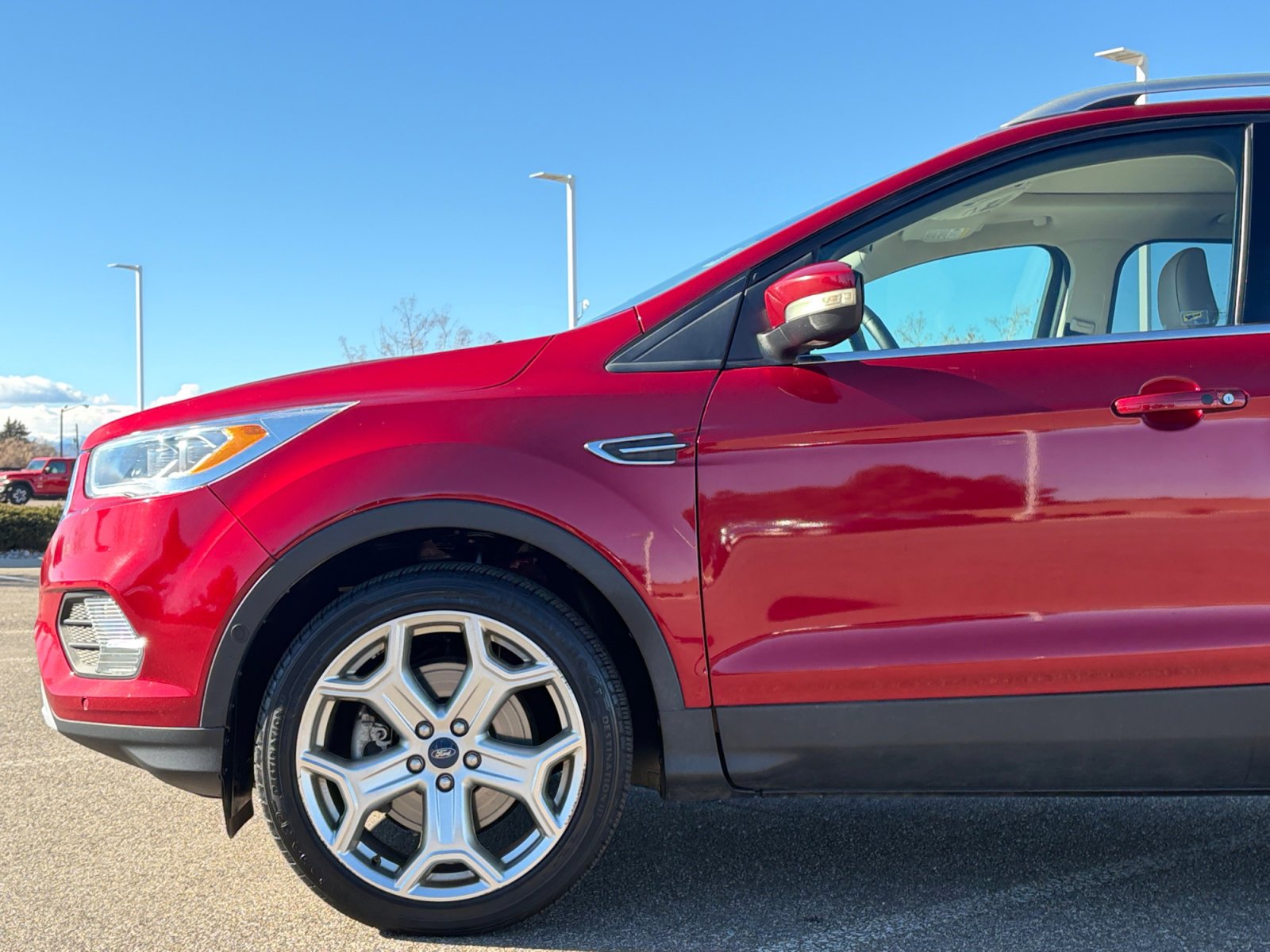 Used 2019 Ford Escape Titanium image 10