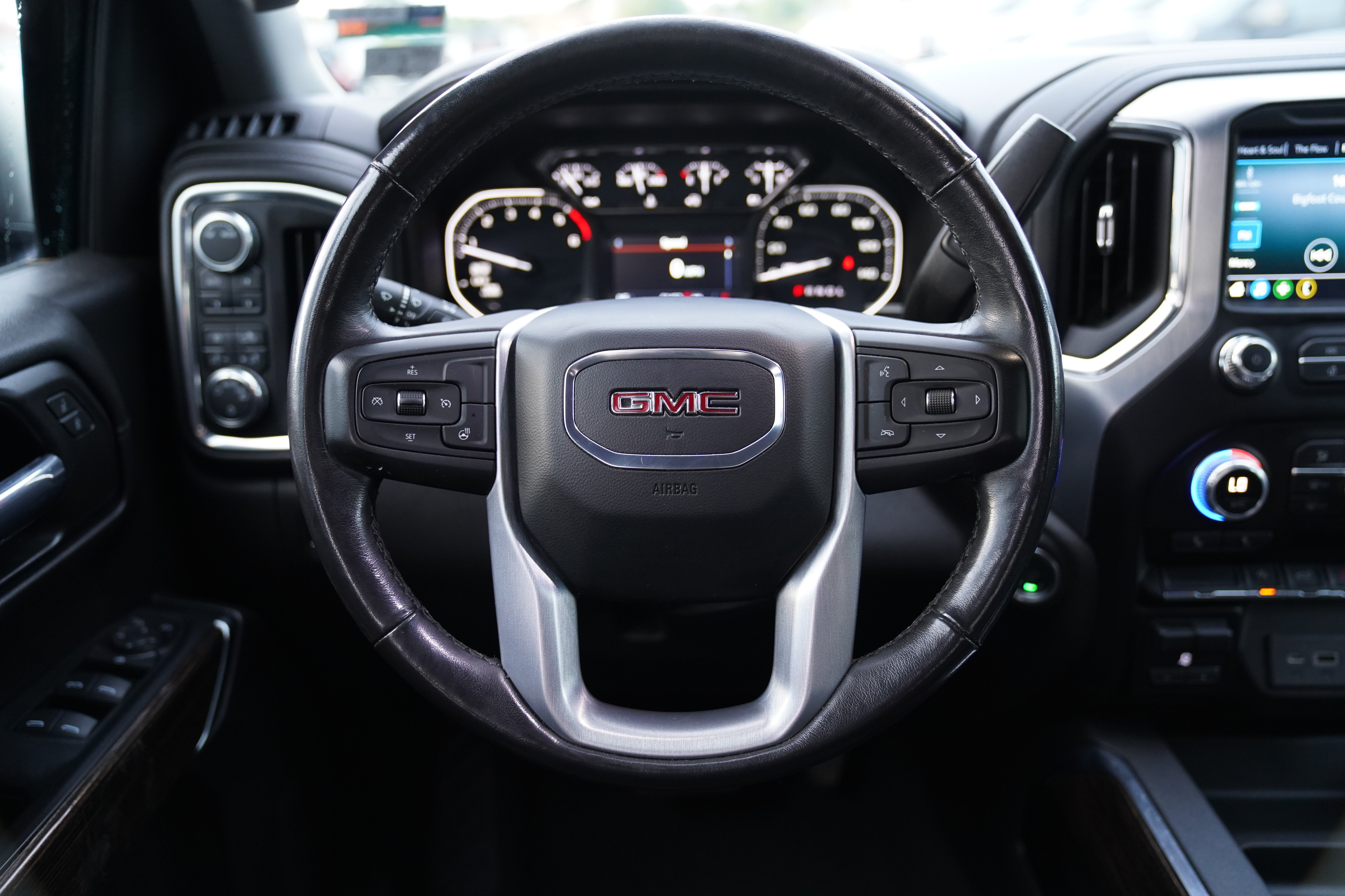 Used 2021 GMC Sierra 1500 Elevation w/ X31 Off-Road Package AWD/4WD image 17