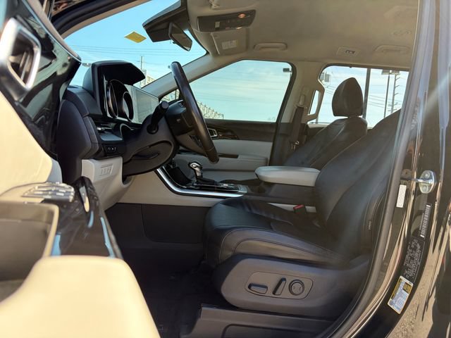 Certified 2024 Kia Carnival EX FWD image 34