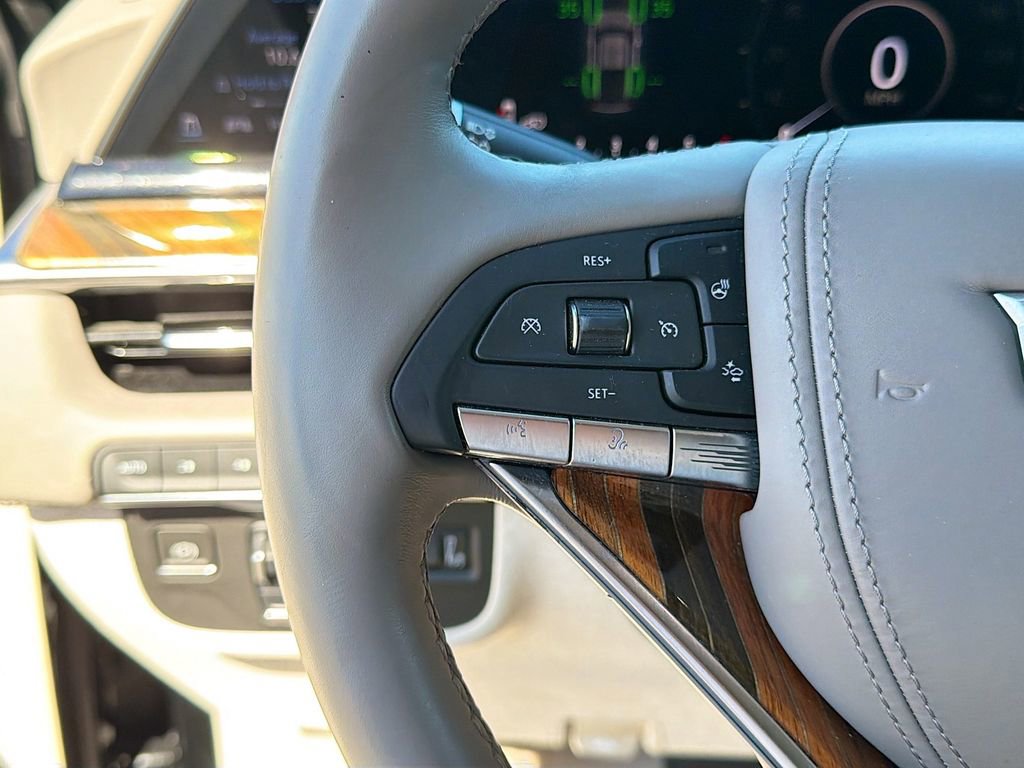 Used 2021 Cadillac Escalade ESV Premium Luxury Platinum image 39