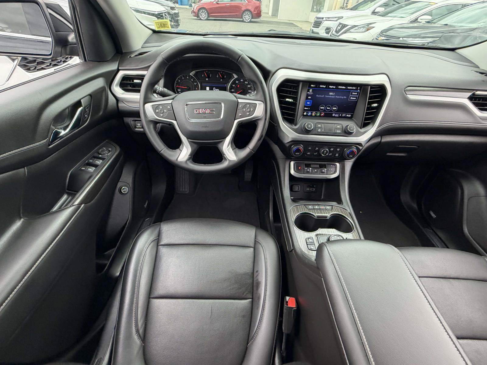 Used 2023 GMC Acadia SLT AWD/4WD image 15