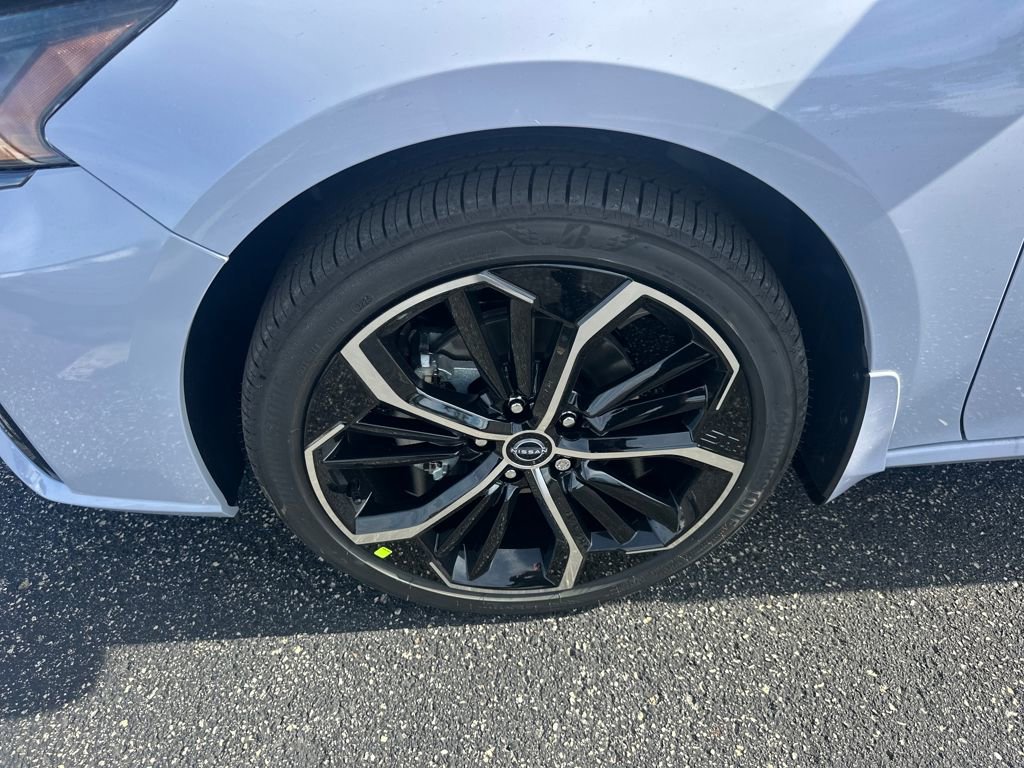 New 2025 Nissan Altima 2.5 SR w/ SR Premium Package image 37