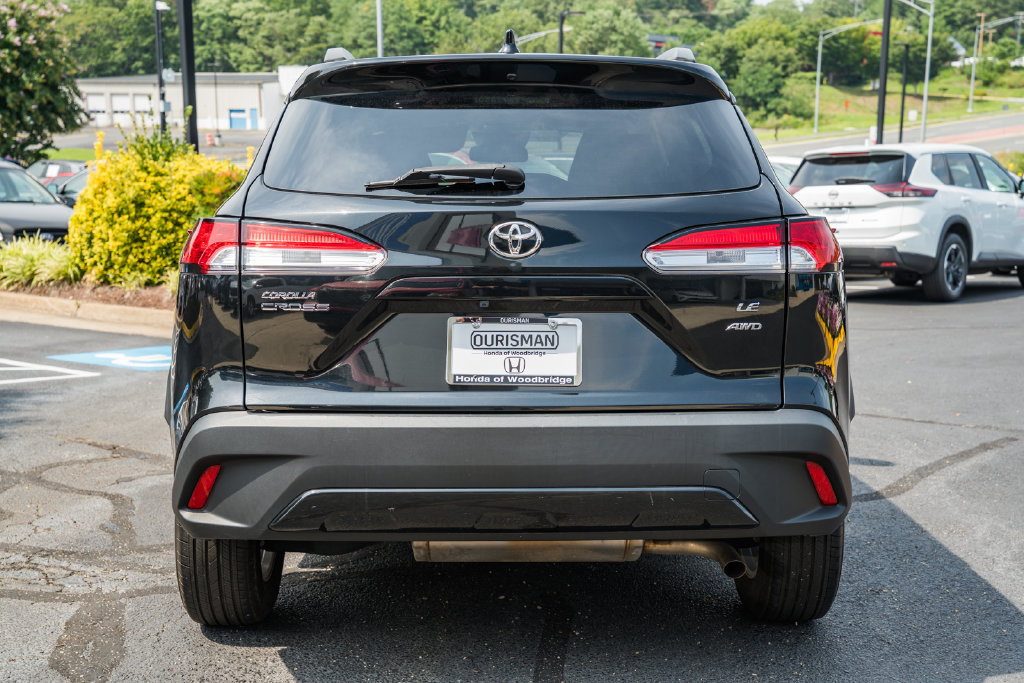 Used 2024 Toyota Corolla Cross LE AWD/4WD image 6