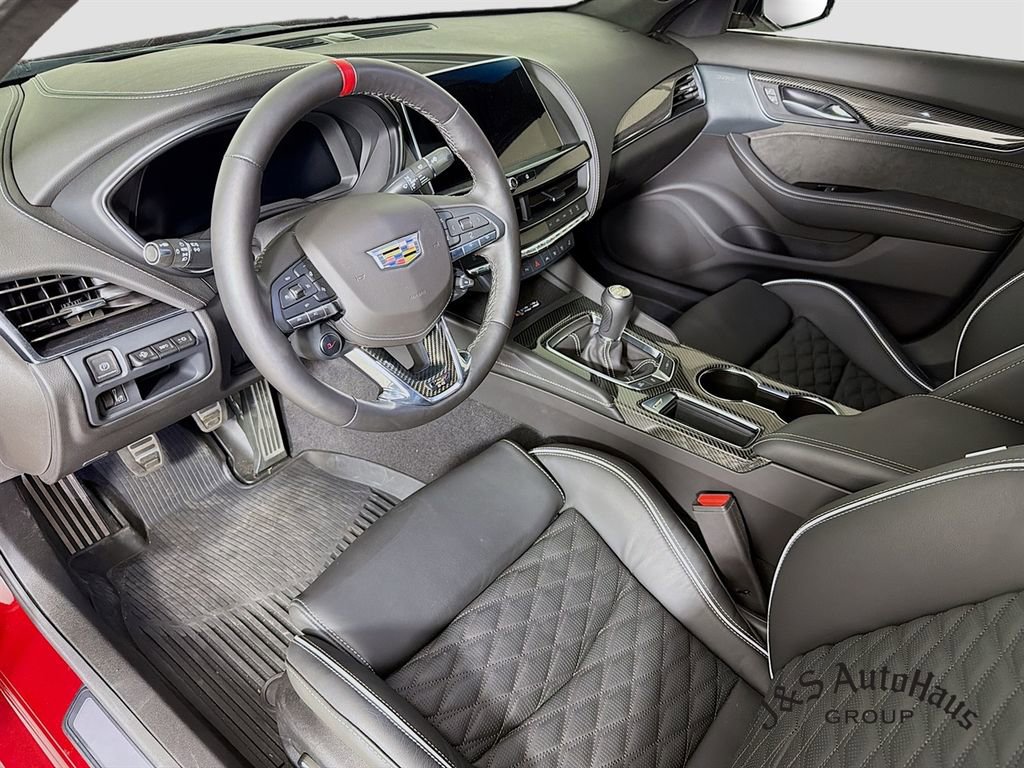 Used 2024 Cadillac CT5 V Blackwing w/ Parking Package RWD image 9