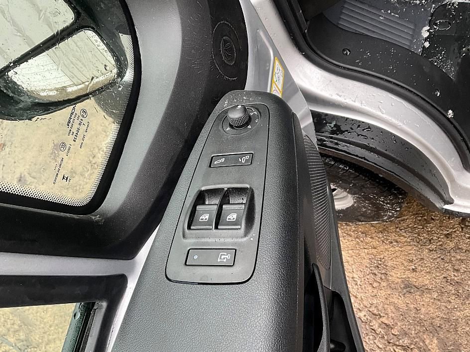 New 2026 RAM ProMaster 2500 w/ Convenience Group image 14