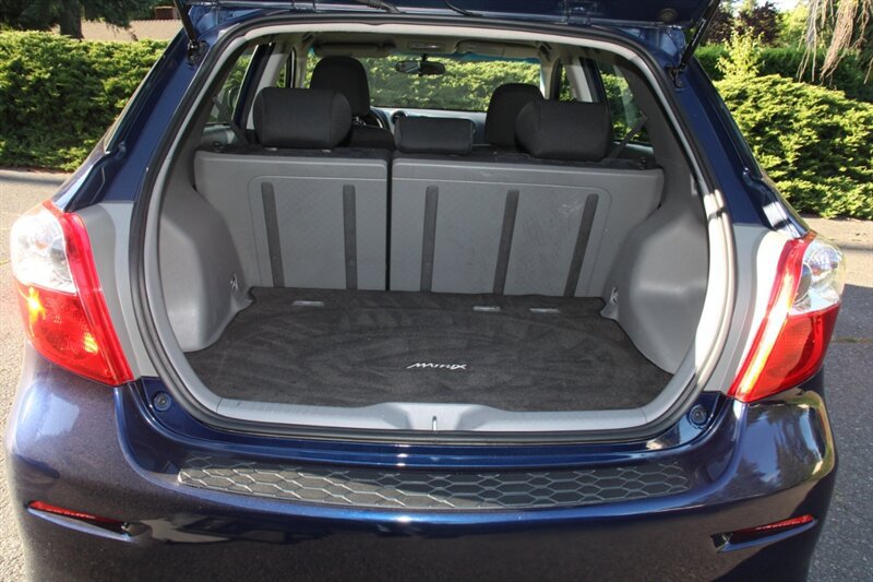 Used 2009 Toyota Matrix FWD image 15