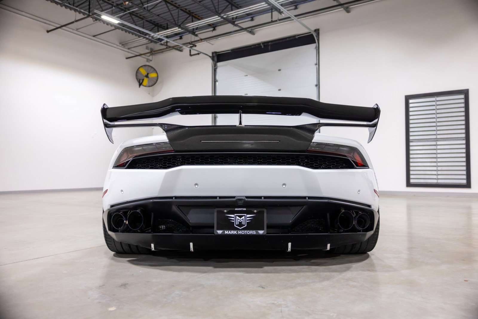 Used 2016 Lamborghini Huracan LP 610-4 image 5