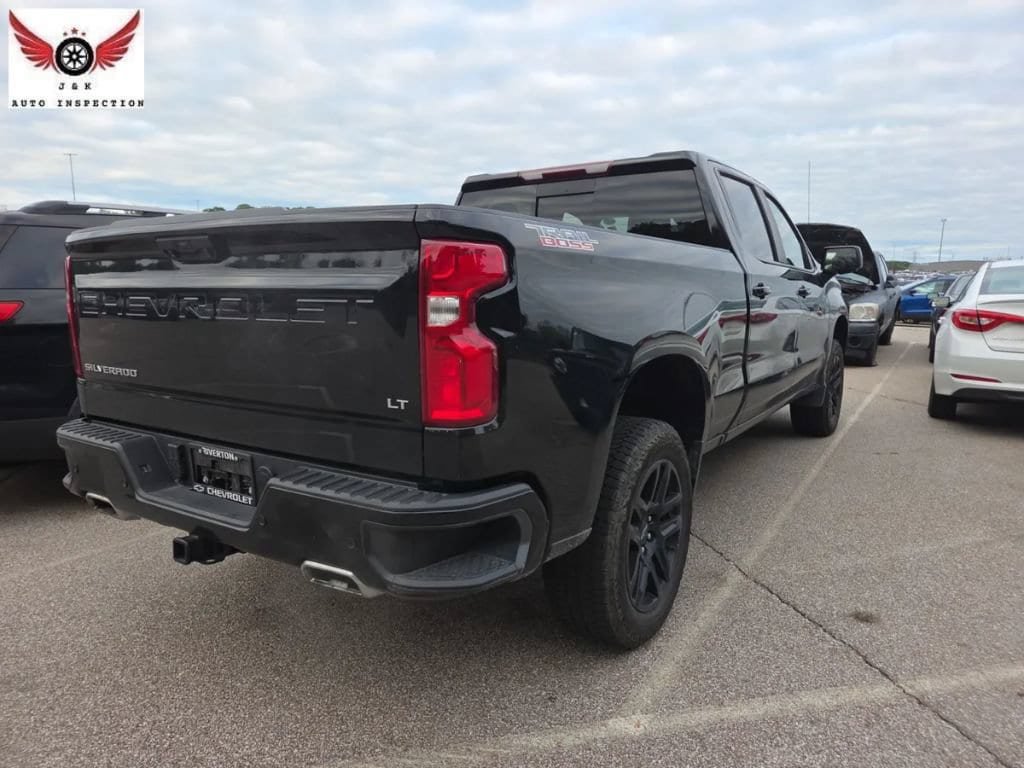 Used 2025 Chevrolet Silverado 1500 LT Trail Boss w/ LT Trail Boss Premium Package AWD/4WD image 7