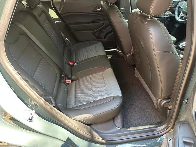 New 2025 Chevrolet Trax LT w/ Driver Confidence Package image 7